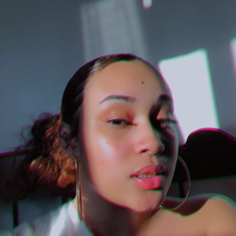 Meet your Posher, Mia